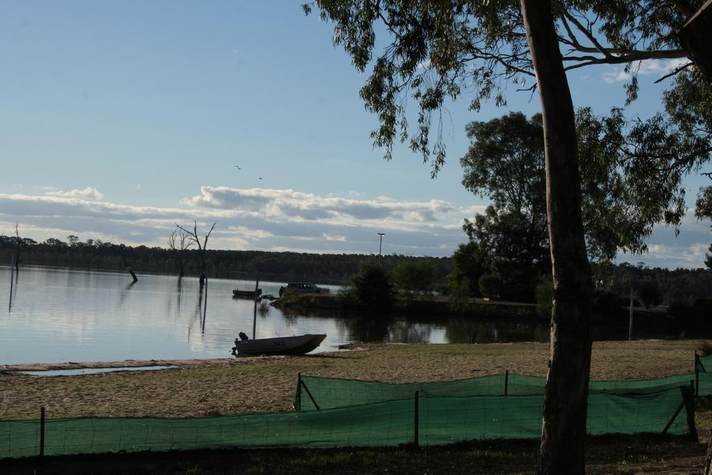 费安斯湖假日公园 Lake Fyans 外观 照片